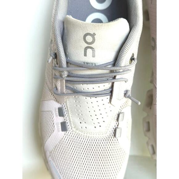 On Women's Cloud 5 Sneakers, Lily/Frost, Purple Size 6.5 Medium US - Picture 6 of 11